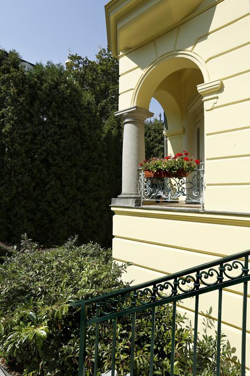 Hotel Mignon Karlovy Vary Bagian luar foto