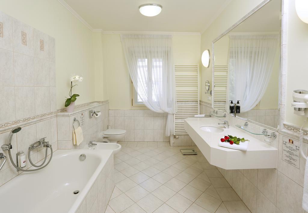 Hotel Mignon Karlovy Vary Ruang foto